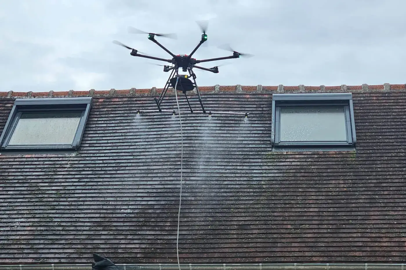 nettoyage-de-toiture-a-orleans Nettoyage de toiture à Orléans